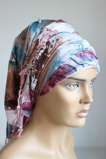 Trouver le foulard parfait pour sublimer votre coiffure